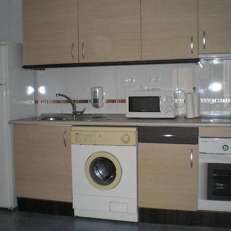 Apartamentos Turisticos Reyes Catolicos Zaragoza Rum bild