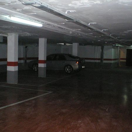 Apartamentos Turisticos Reyes Catolicos Zaragoza Exteriör bild