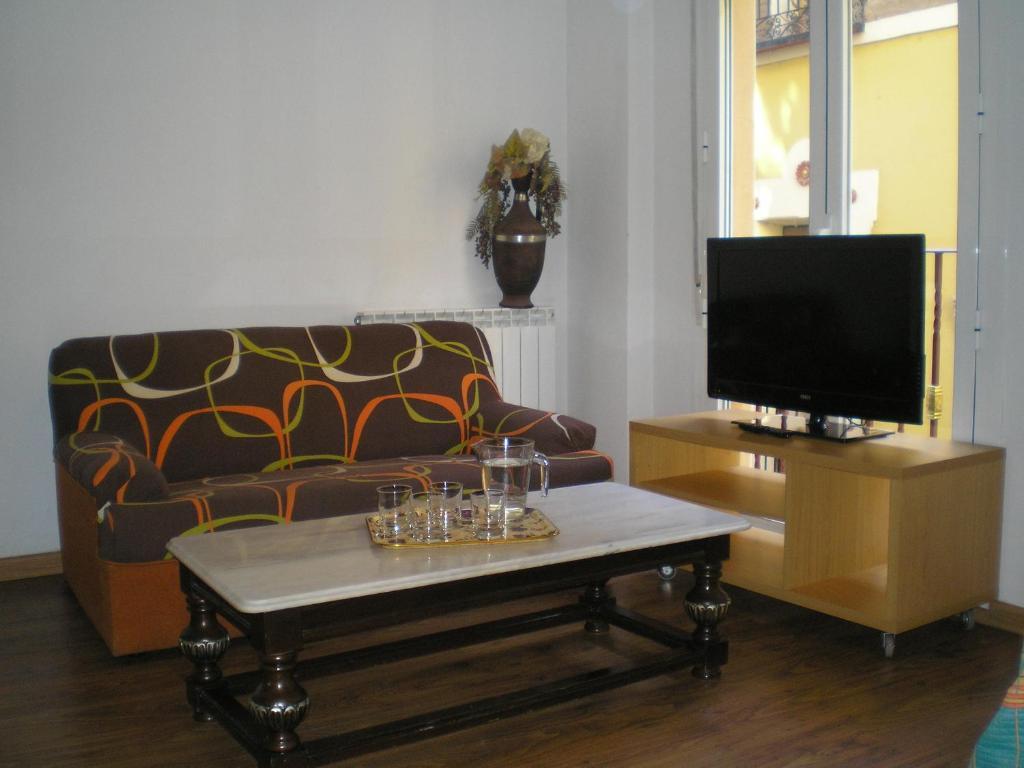 Apartamentos Turisticos Reyes Catolicos Zaragoza Exteriör bild